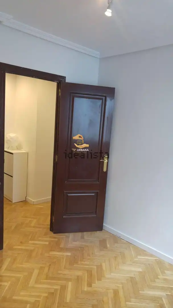 Piso en venta en Salamanca con Calefacción, Terraza y Amueblado