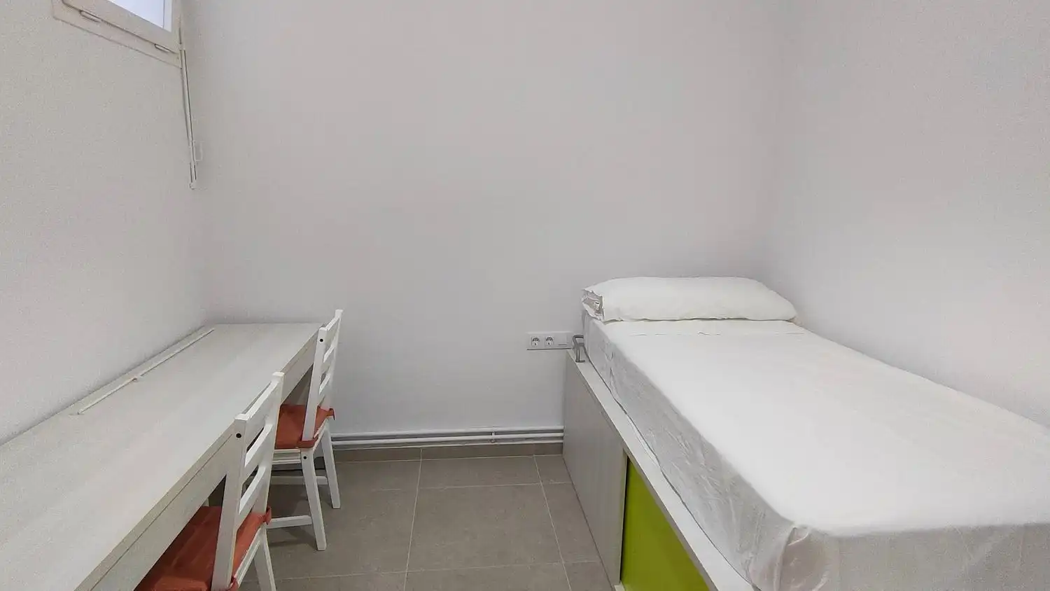 Dormitori de Casa o xalet de lloguer en Terrassa amb Jardí privat, Terrassa i Moblat