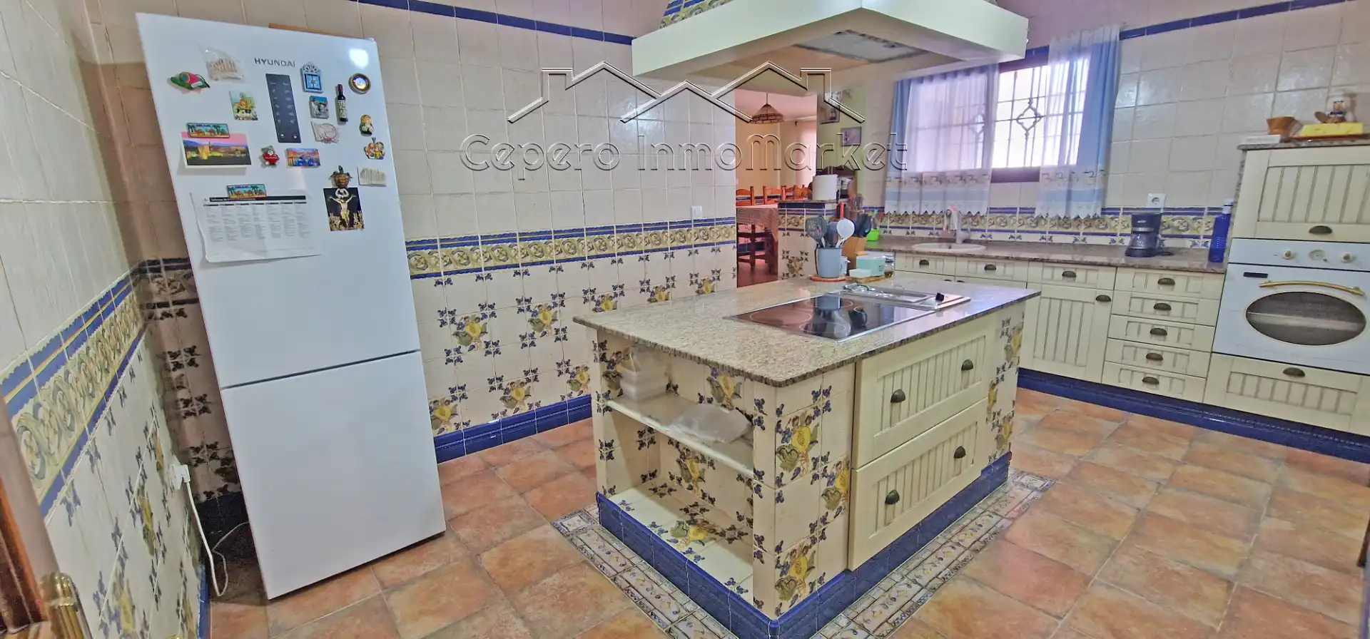 Cuina de Casa o xalet en venda en El Puerto de Santa María amb Aire condicionat, Jardí privat i Piscina