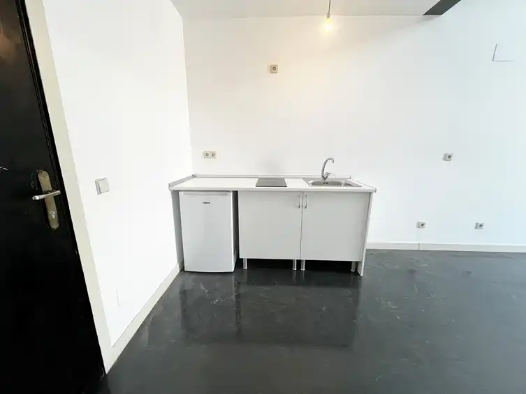 Kitchen of Office for rent in Madrid  with Air Conditioner, Heating and Terrace