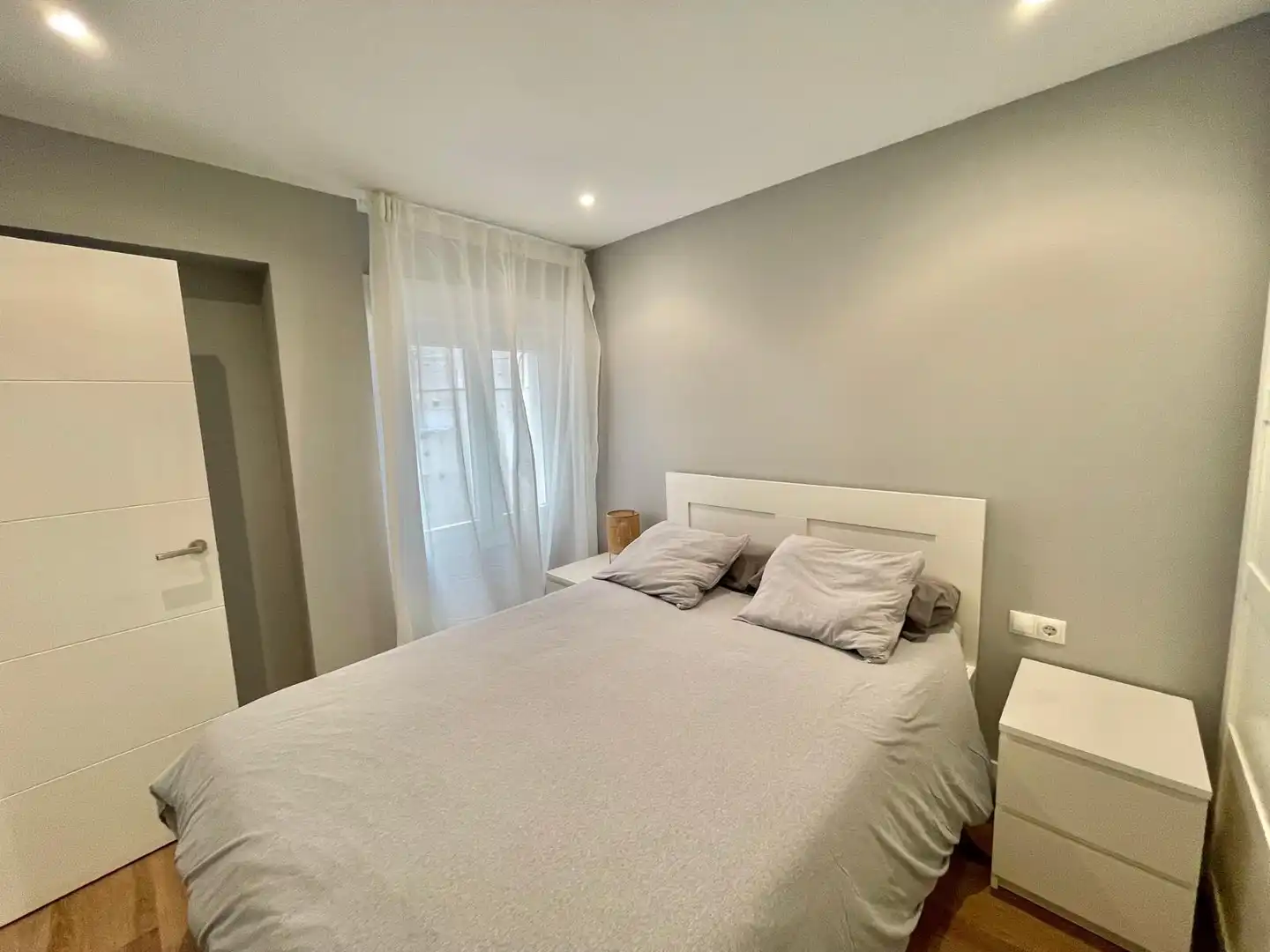 Bedroom of Flat for sale in Santurtzi   with Heating and Furnished