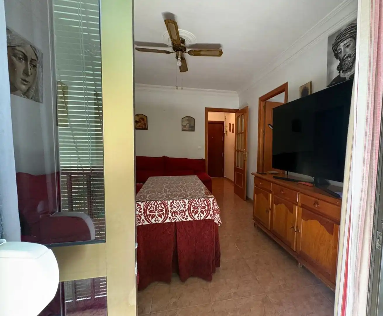 Living room of Flat for sale in Sevilla  with Air Conditioner, Terrace and Storage room