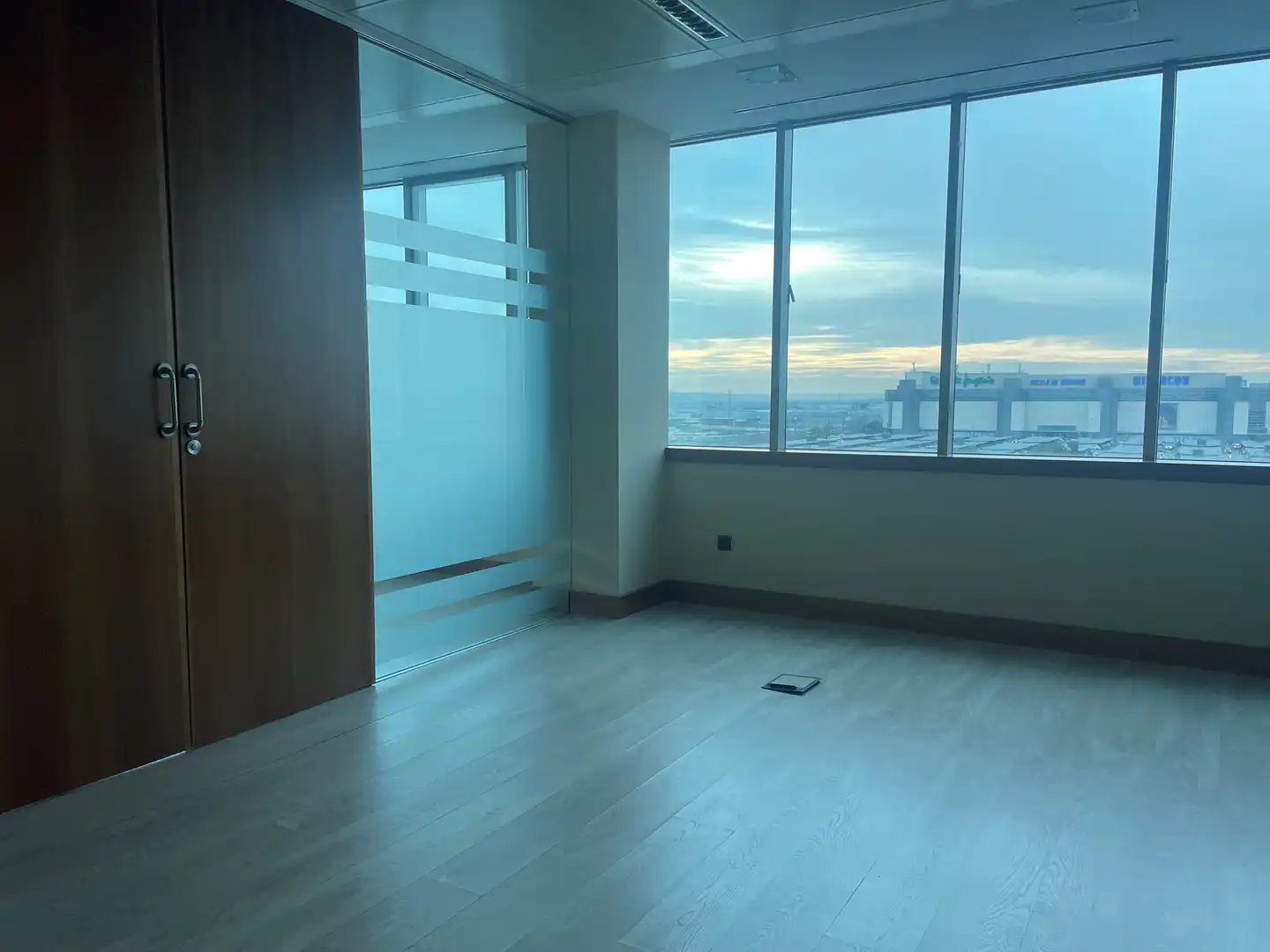 Office for sale in Alcalá de Henares  with Air Conditioner, Heating and Storage room