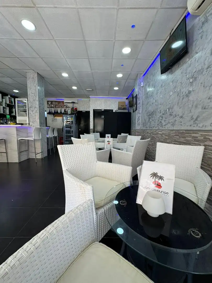 Local en traspaso en Torremolinos con Aire acondicionado