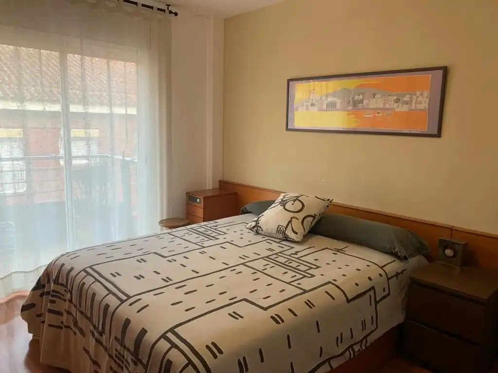 Wohnung zur Miete in Carrer del Pintor Viver, 27, Sant Pere