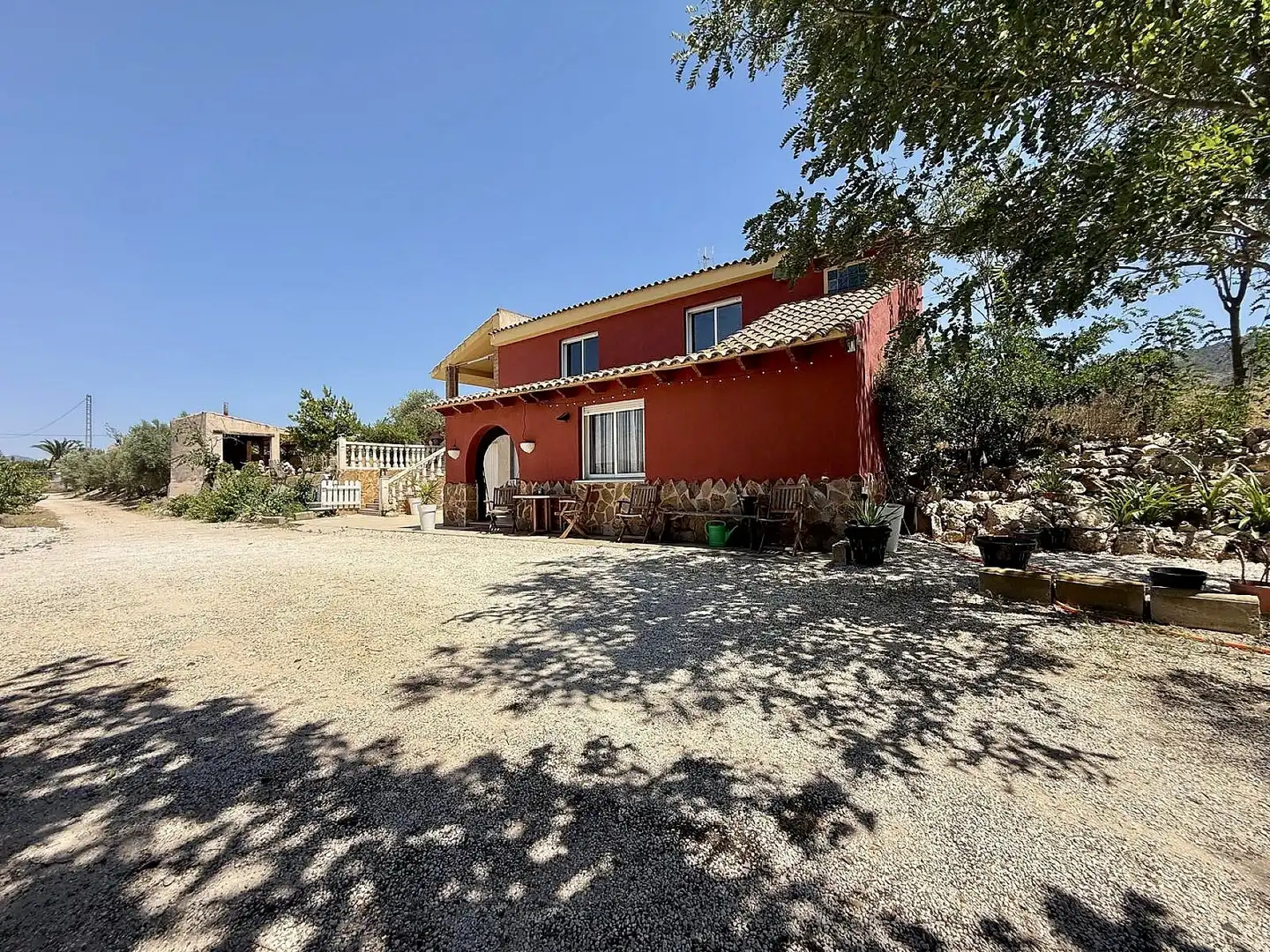Vista exterior de Finca rústica en venda en Villena amb Terrassa