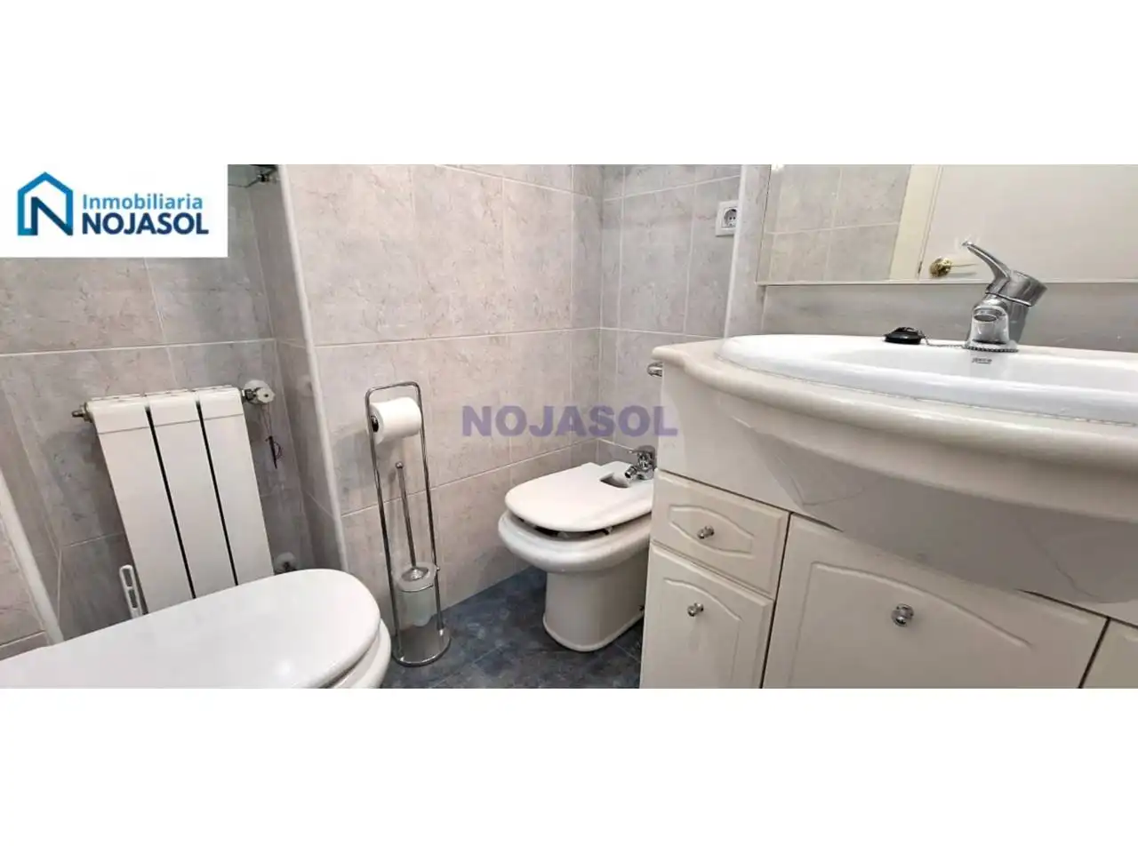 Bany de Apartament en venda en Noja amb Calefacció, Terrassa i Traster