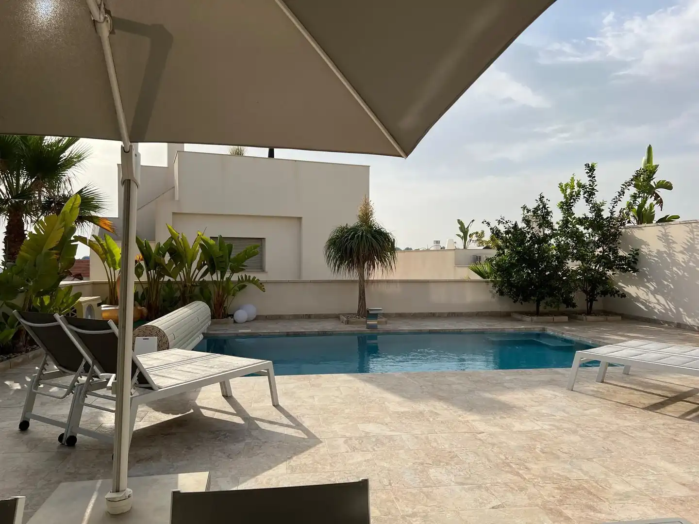 Piscina de Casa o chalet de alquiler en San Miguel de Salinas con Aire acondicionado, Calefacción y Jardín privado