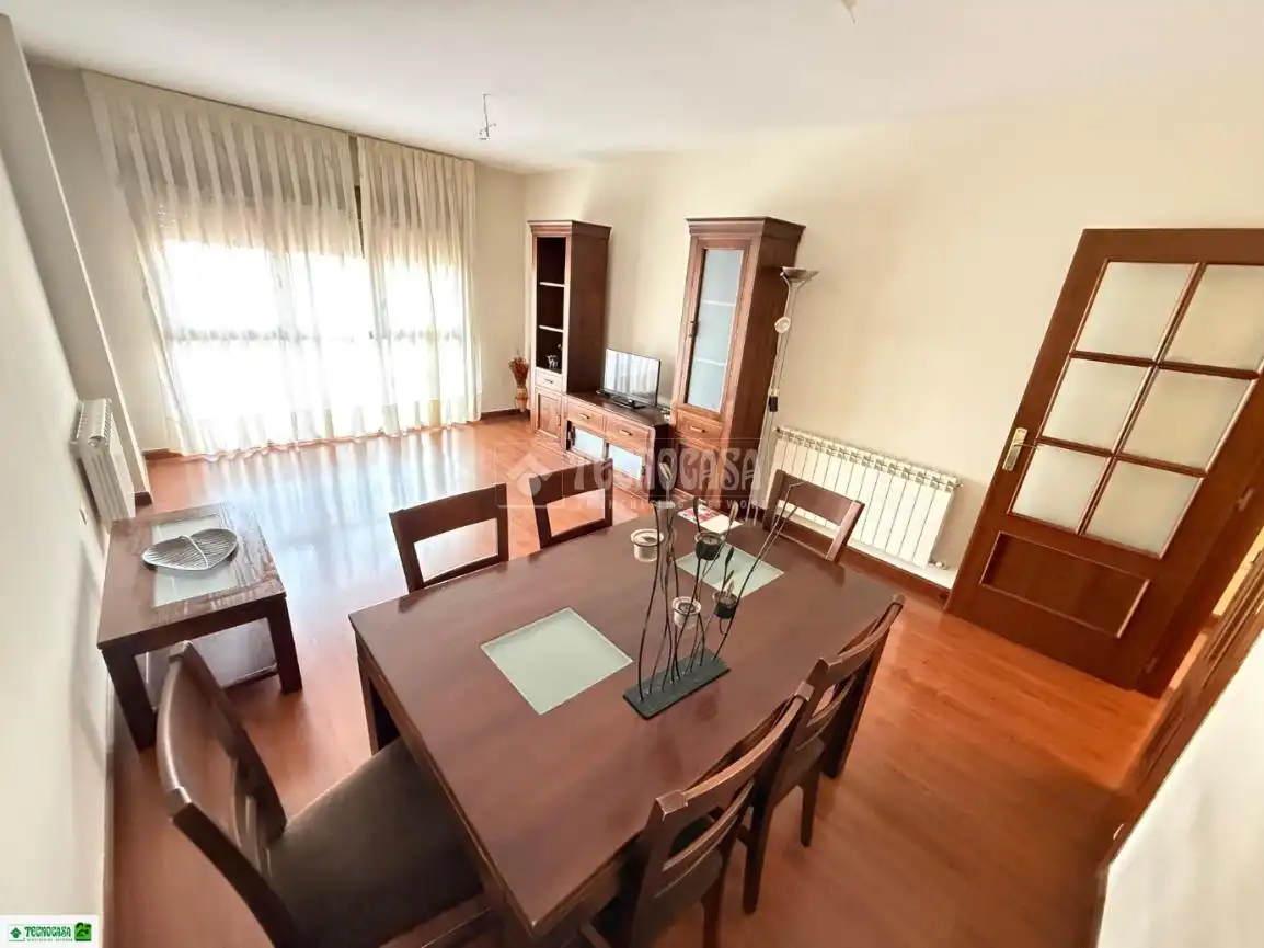 Comedor de Piso en venta en Ciudad Real con Calefacción