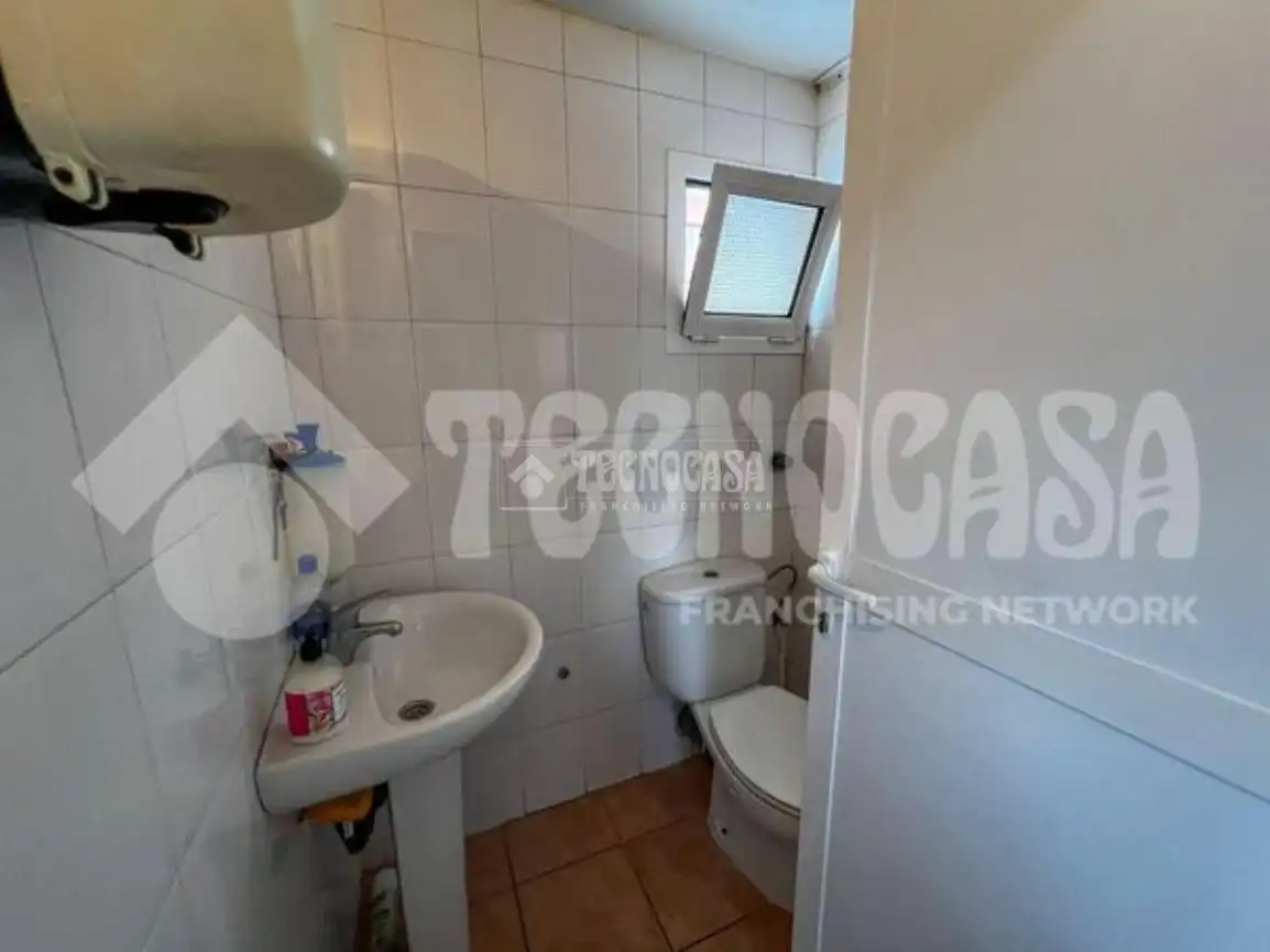 Local en venta en Los Tarahales - La Paterna