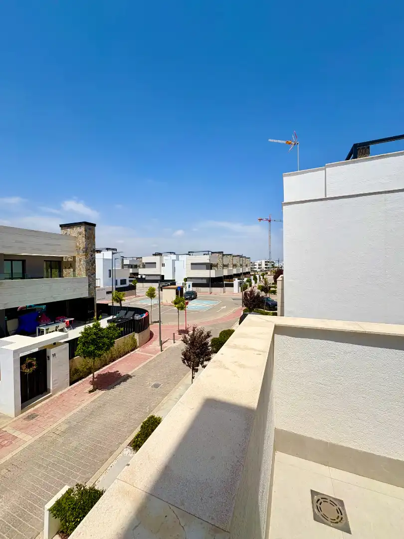 Vista exterior de Casa o xalet en venda en Torre-Pacheco amb Aire condicionat, Calefacció i Jardí privat