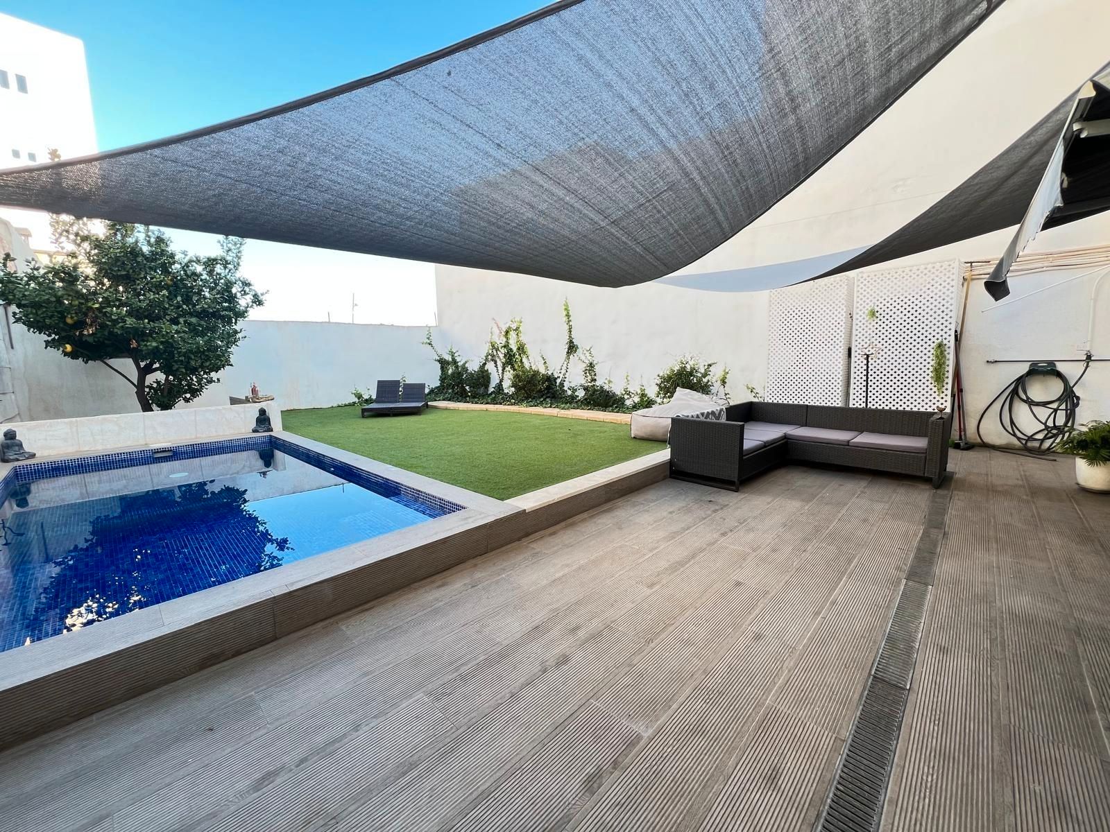 Piscina de Casa o xalet en venda en  Palma de Mallorca amb Aire condicionat, Calefacció i Jardí privat