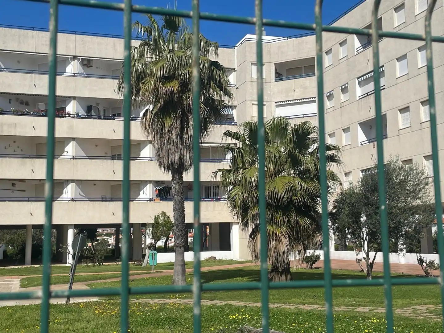 Vista exterior de Apartament en venda en El Portil amb Terrassa, Moblat i Piscina comunitària