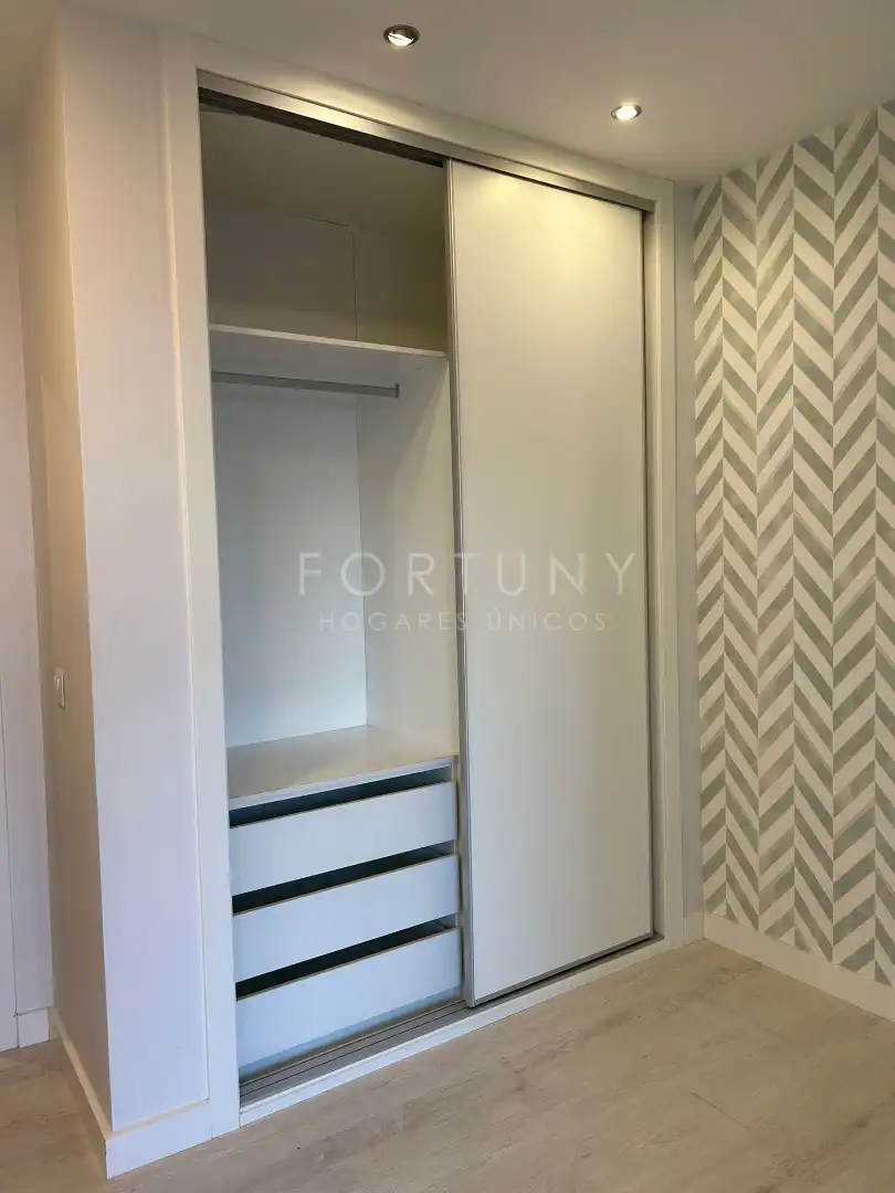 Habitación de Piso en venta en Málaga con Aire acondicionado, Terraza y Trastero