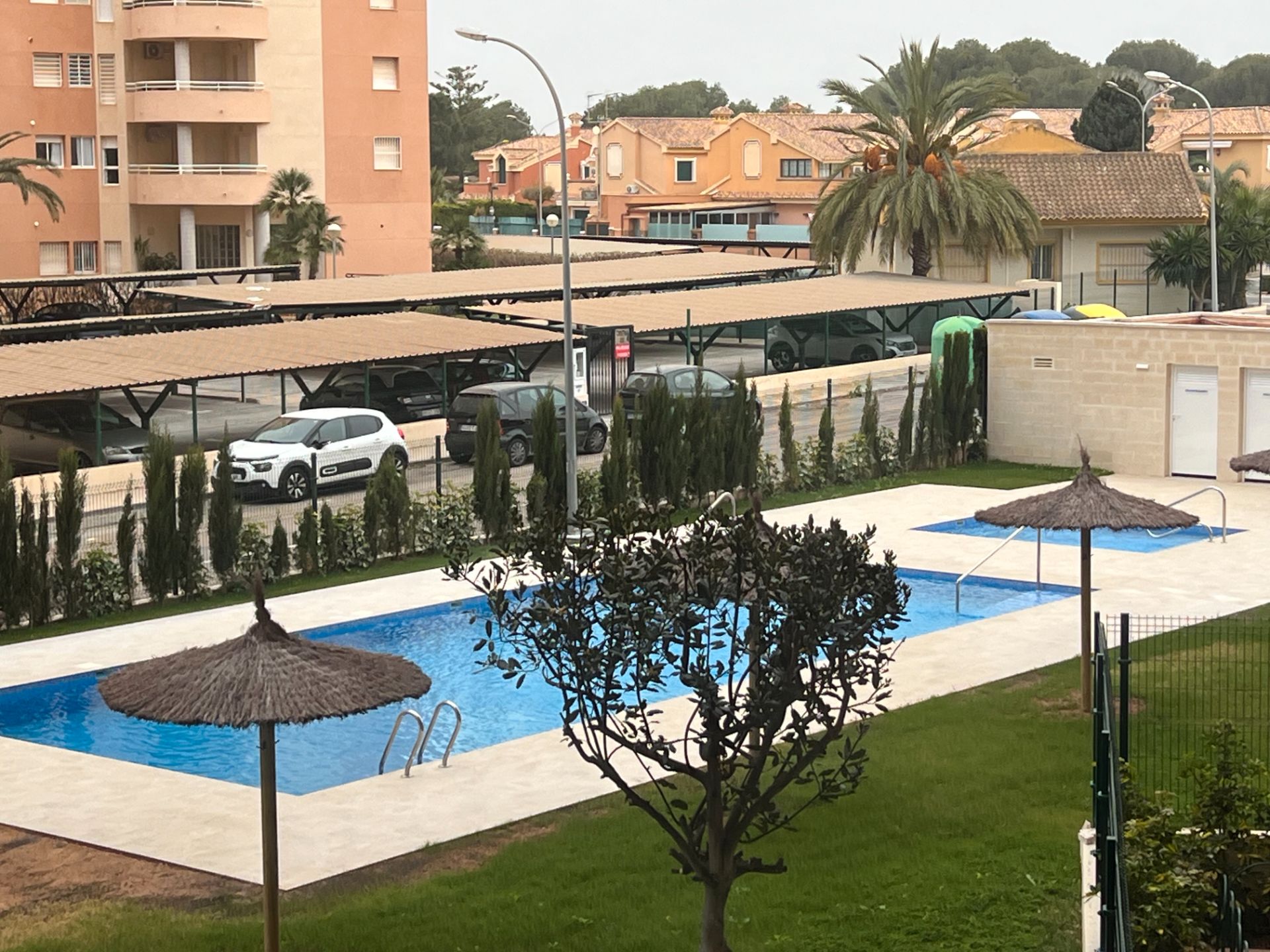 Schwimmbecken von Wohnung zum Verkauf in Orihuela mit Klimaanlage, Möbliert und Ofen