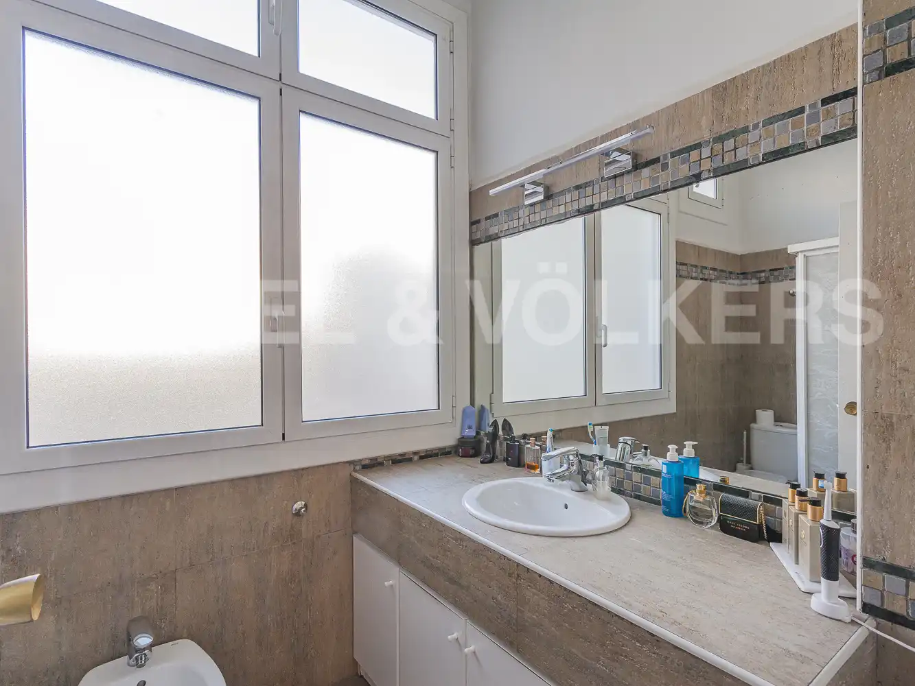 Bathroom of Houses for sale in El Masnou  with Heating, Terrace and Storage room