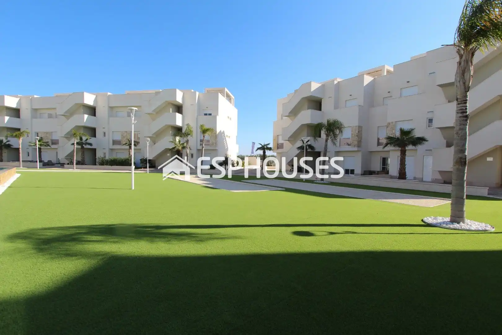 Bajo con terraza en venta en El Raso, imagen 32
