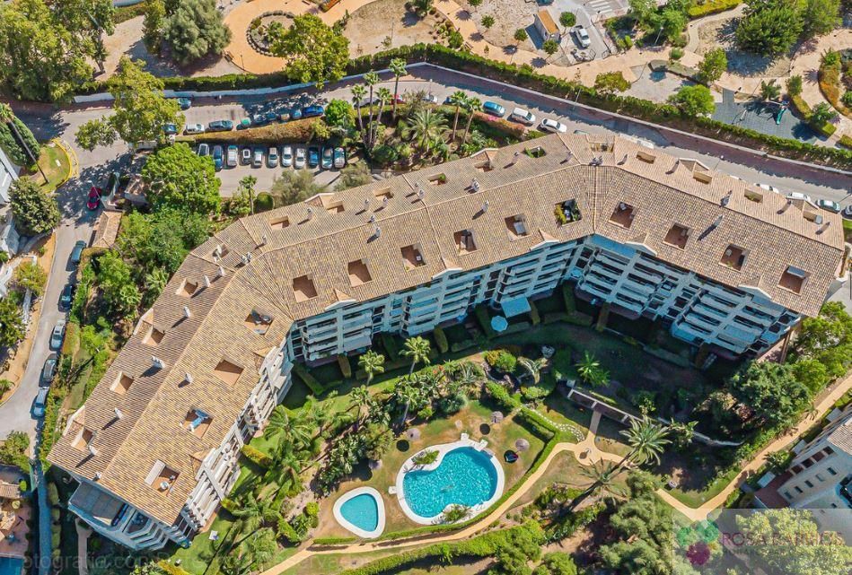 Exterior view of Flat for sale in Marbella  with Air Conditioner, Terrace and Storage room