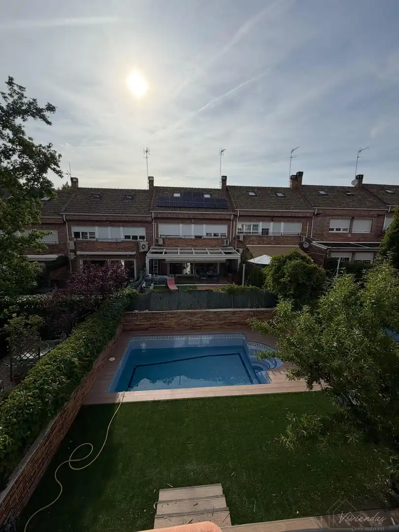 Swimming pool of Houses for rent in Boadilla del Monte  with Air Conditioner, Heating and Terrace