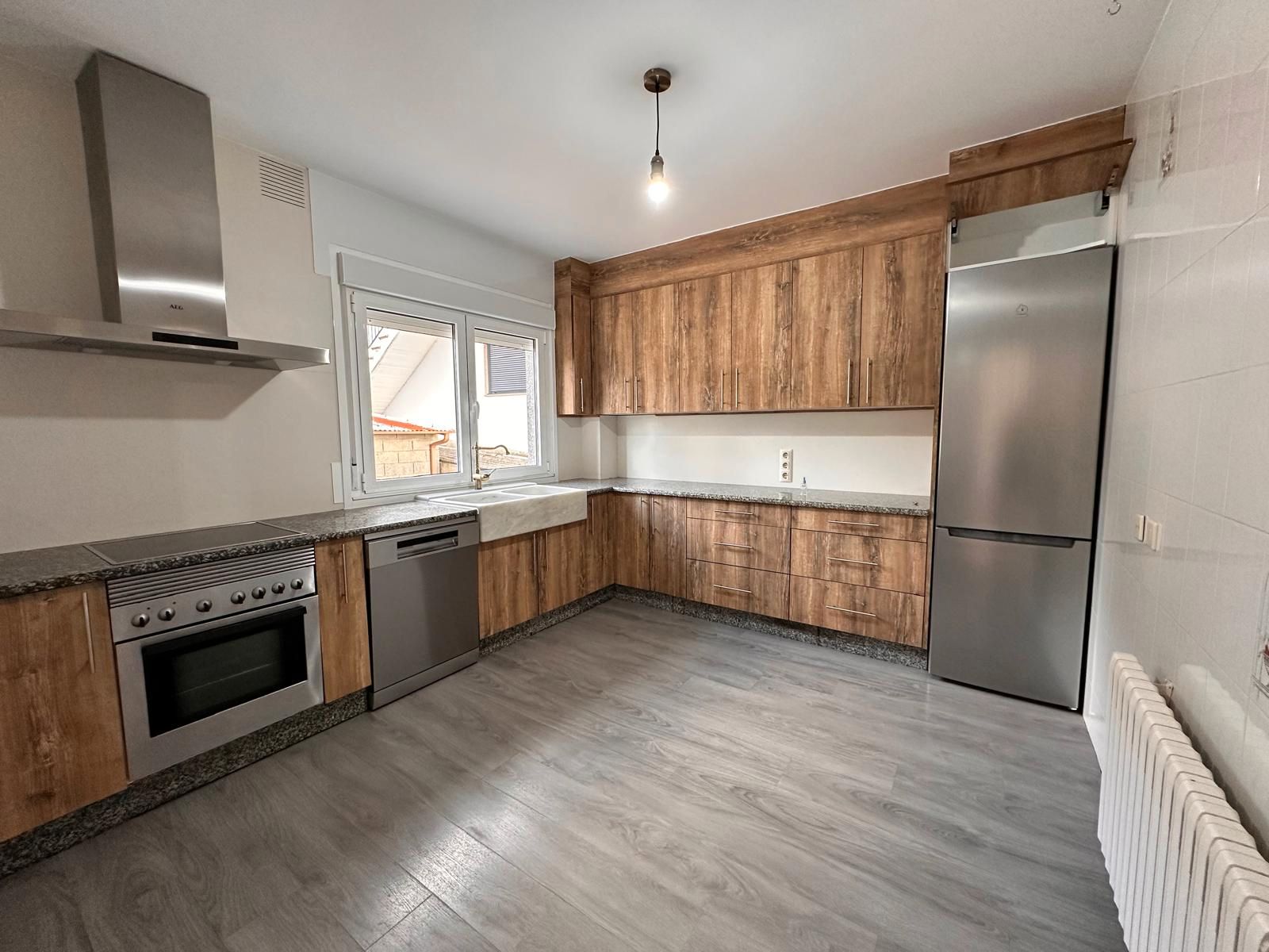 Piso de alquiler en Calle de Marrozos, 7, Parroquias de Santiago