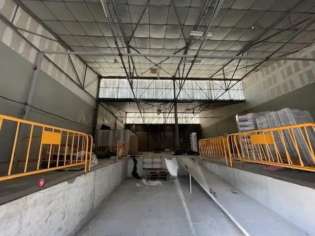 Fabrikhallen zur Miete in TECELANS DOS, 3, A Ponte