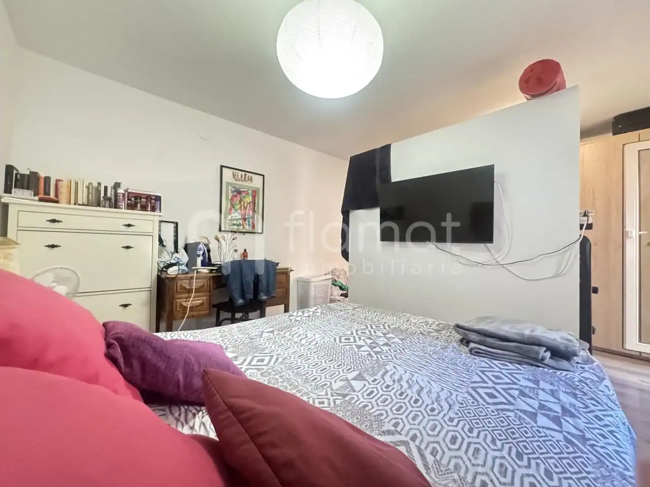 Piso en venta en Girona con Terraza