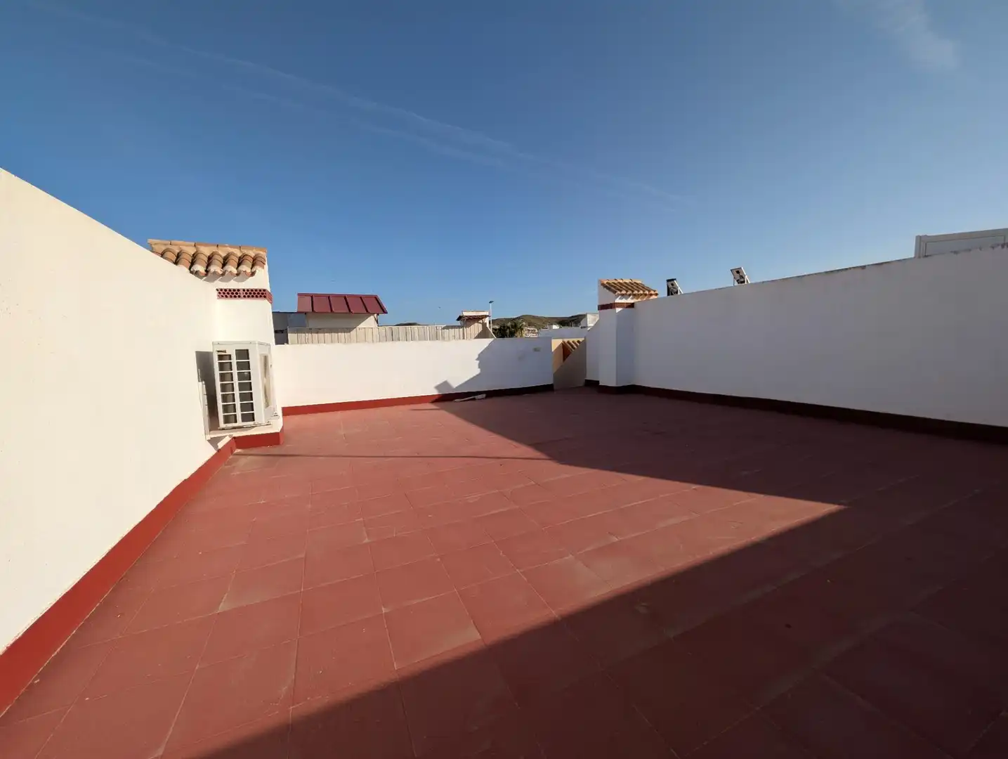 Terrassa de Casa adosada en venda en Mazarrón amb Aire condicionat, Jardí privat i Piscina comunitària