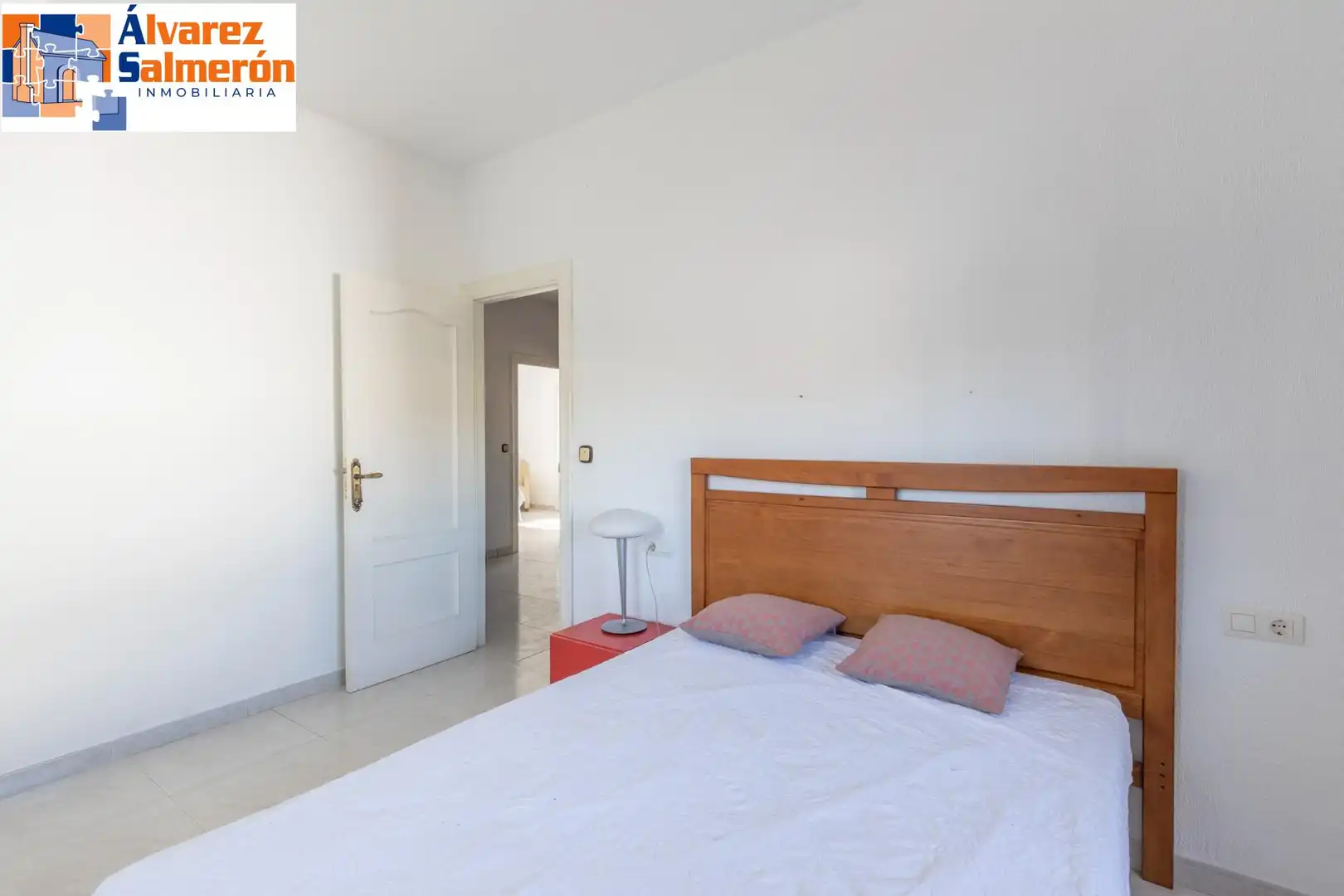 Habitación de Casa o chalet en venta en Altos de la Zubia