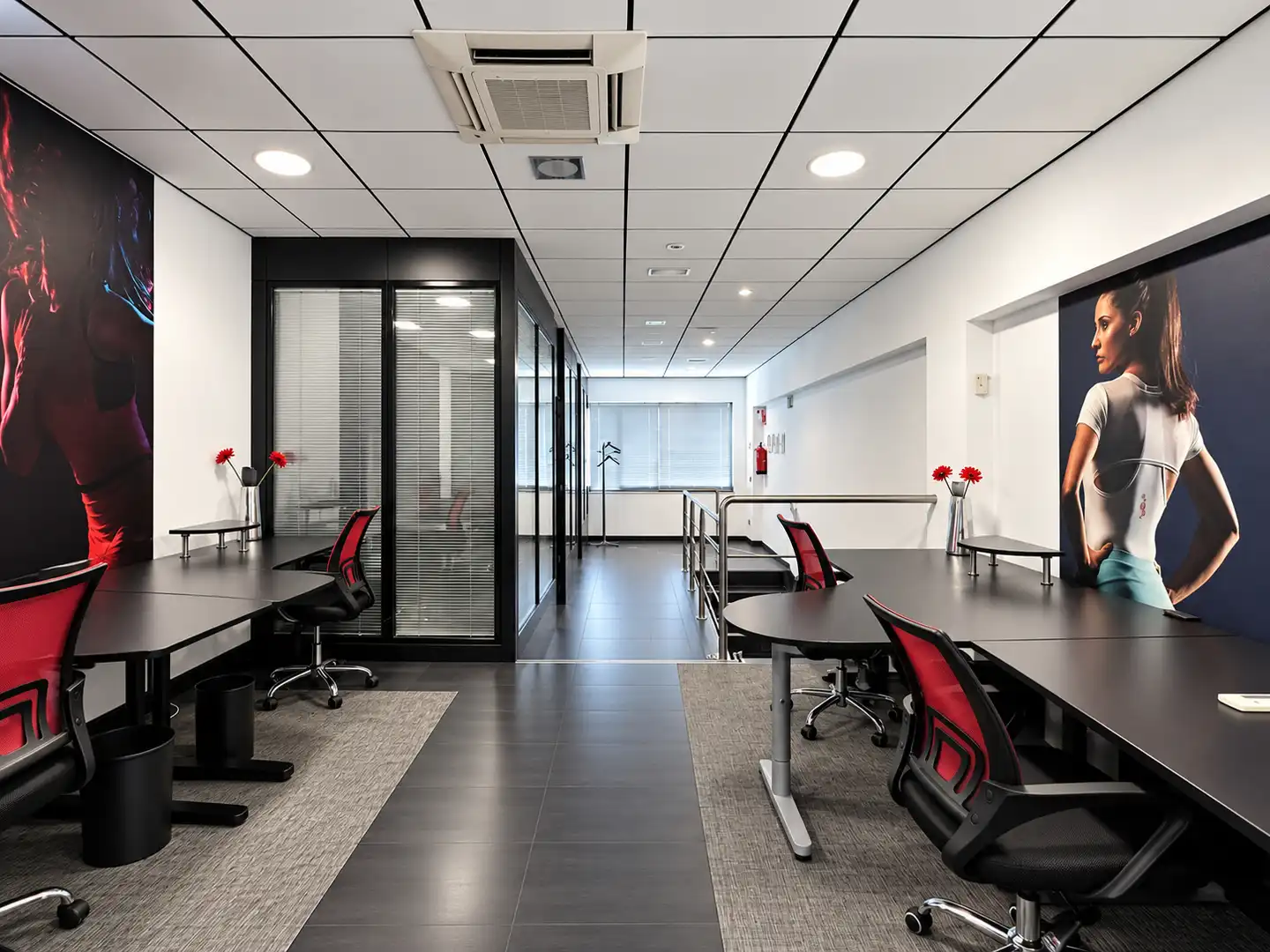 Business premises for sale in Calle Módena 36, imagen 28
