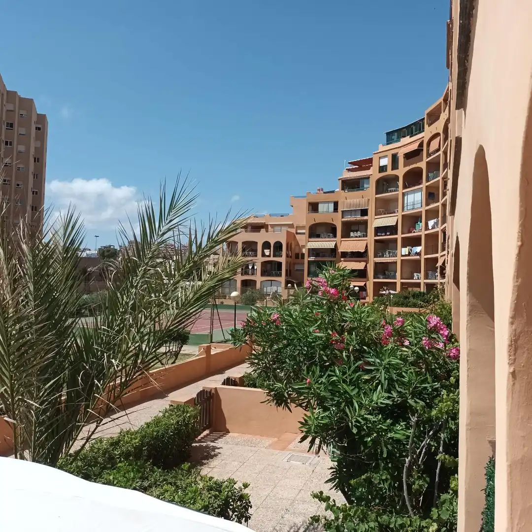 Vista exterior de Pis de lloguer en Cartagena amb Aire condicionat, Moblat i Forn