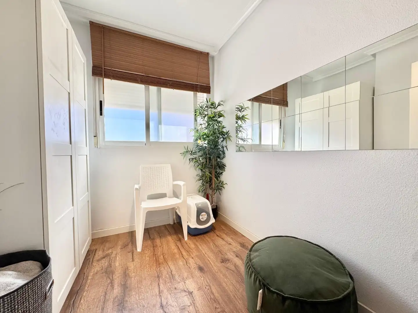 Terrassa de Apartament de lloguer en Torrevieja amb Aire condicionat, Piscina i Moblat