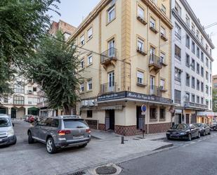 Vista exterior de Pis en venda en  Granada Capital amb Aire condicionat i Balcó