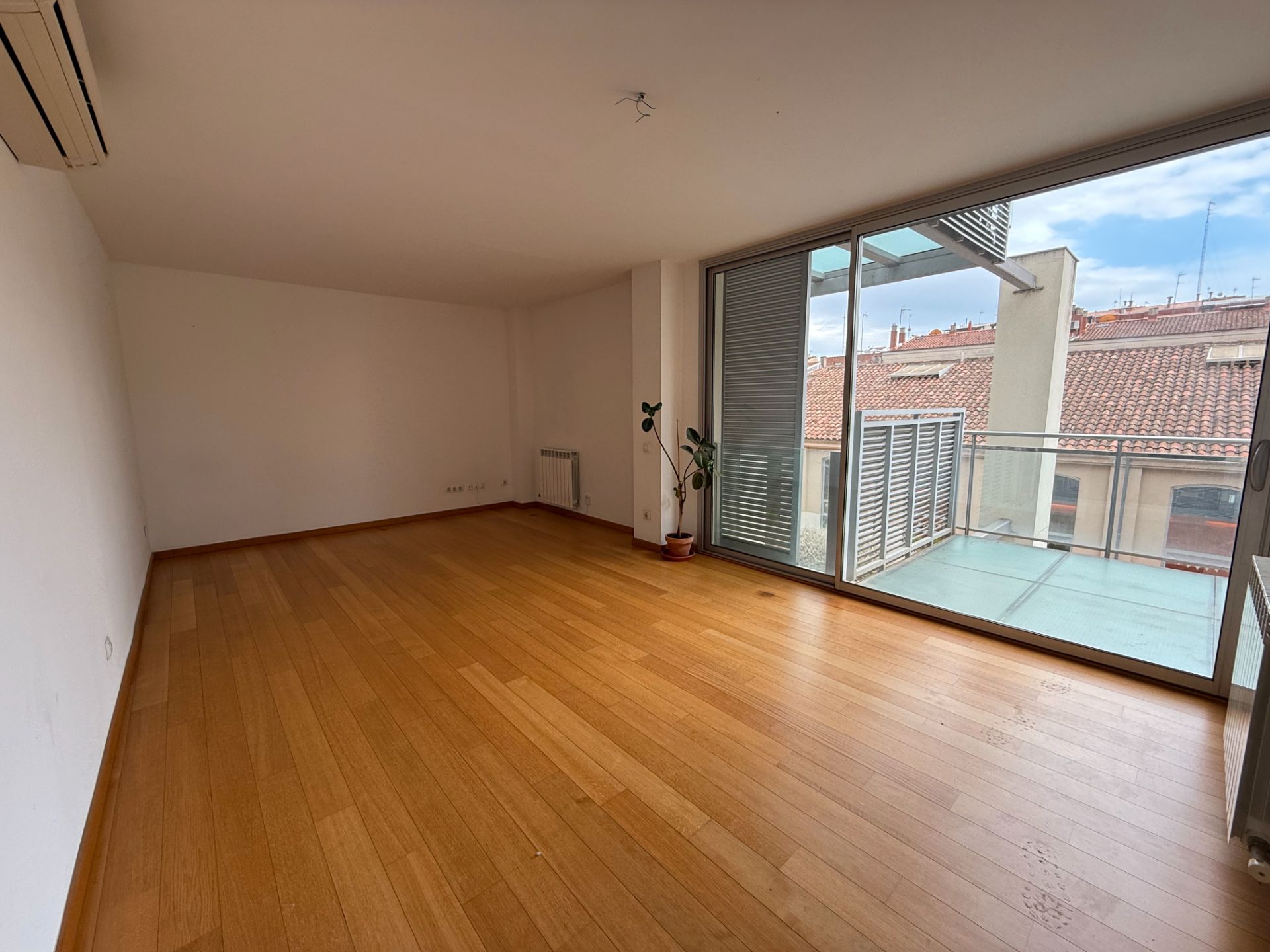 Sala d'estar de Pis de lloguer en Sabadell amb Aire condicionat, Calefacció i Traster