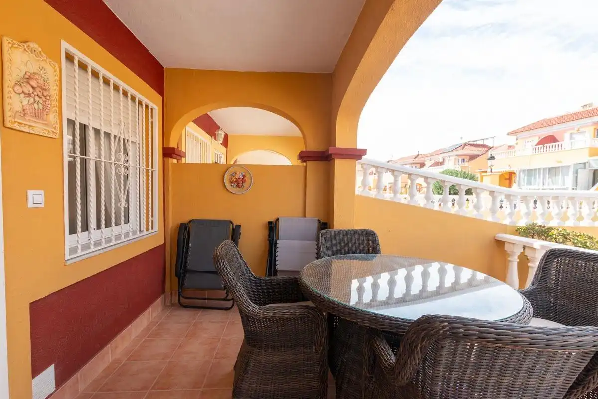 Terrassa de Casa adosada en venda en Orihuela amb Jardí privat, Terrassa i Piscina comunitària