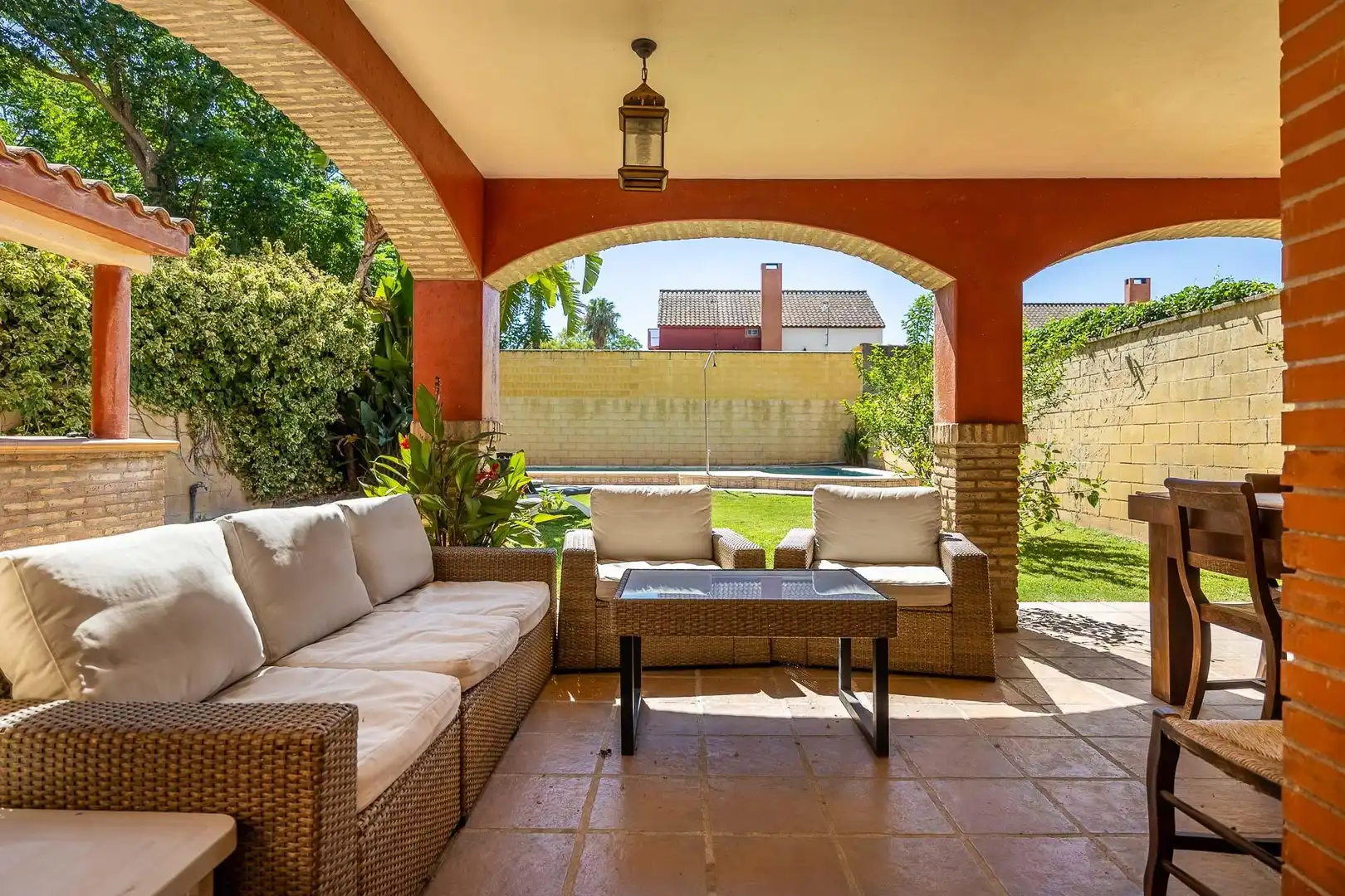 Terraza de Casa adosada en venta en Almensilla con Aire acondicionado, Calefacción y Jardín privado