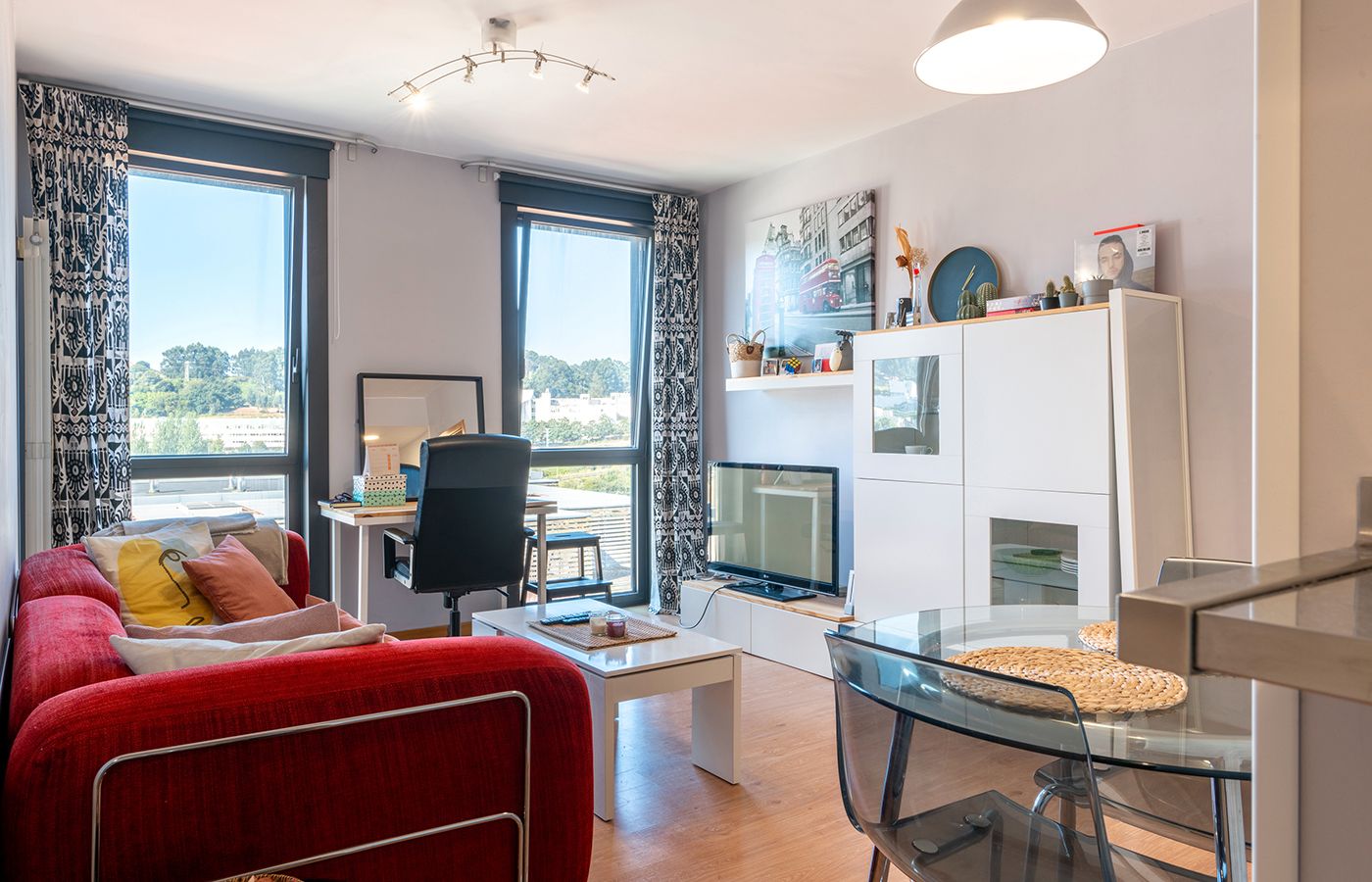 Sala de estar de Apartamento en venta en A Coruña Capital  con Calefacción, Trastero y Piscina
