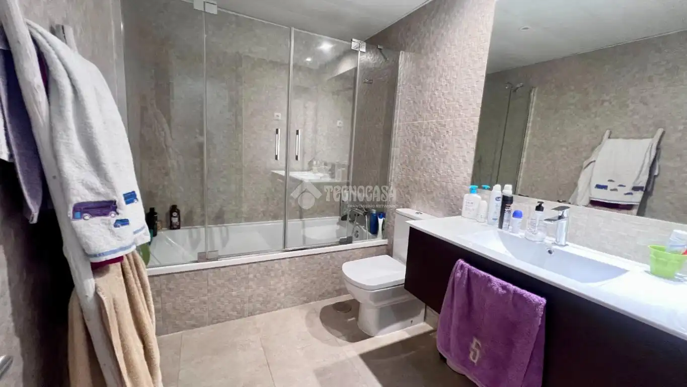 Baño de Piso en venta en Alcalá de Henares con Terraza
