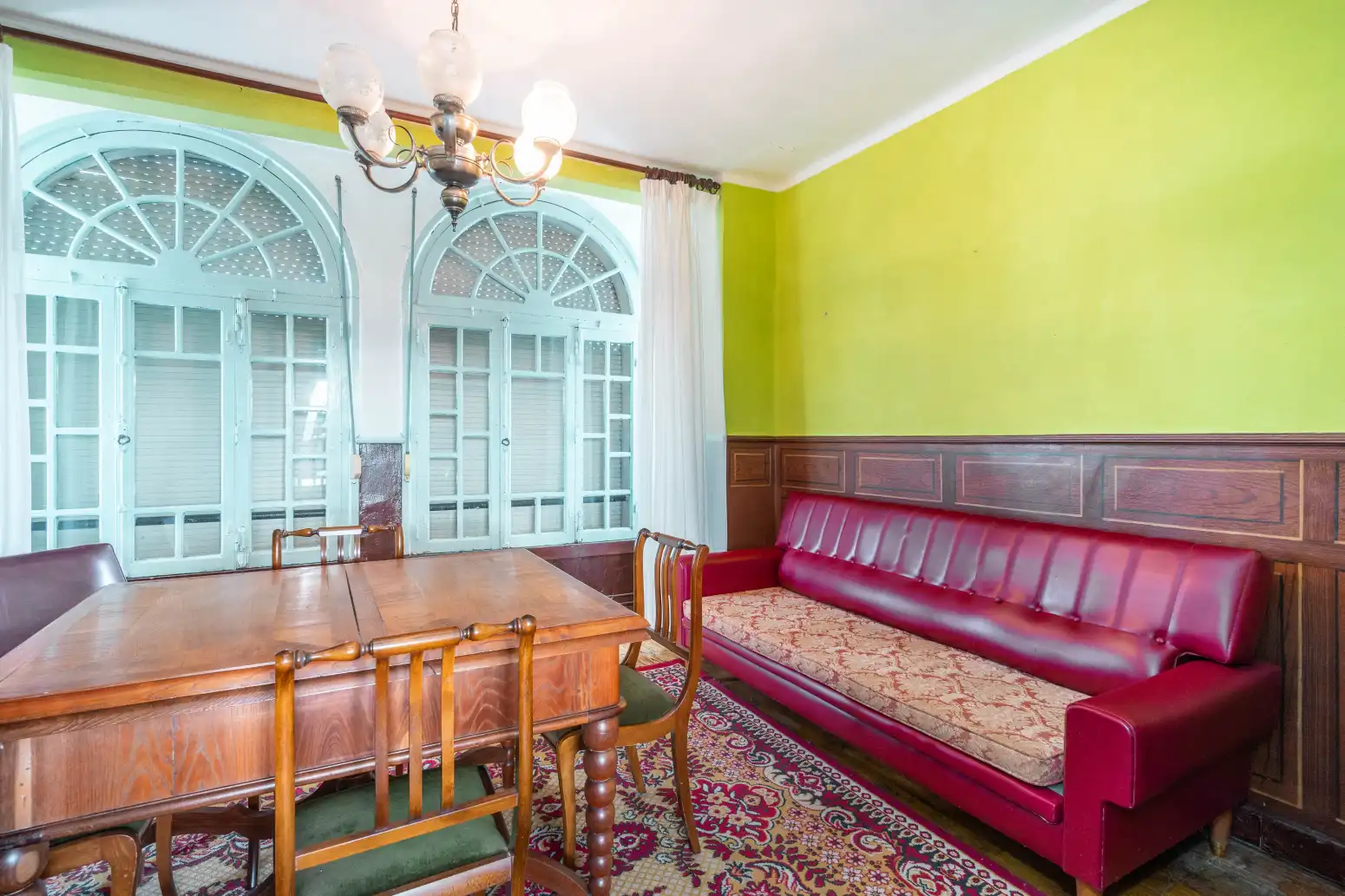 Comedor de Casa adosada en venta en Salas con Parquet, Terraza y Trastero