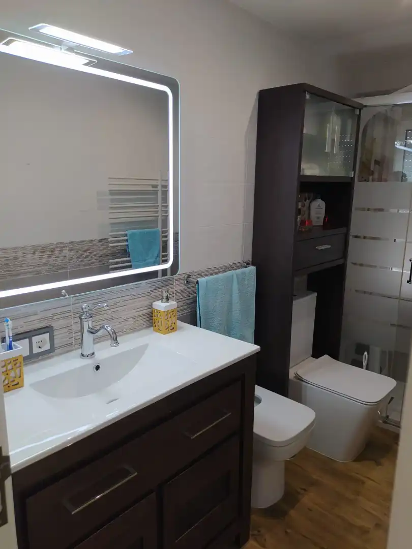 Baño de Casa adosada en venta en Foz con Calefacción, Jardín privado y Terraza