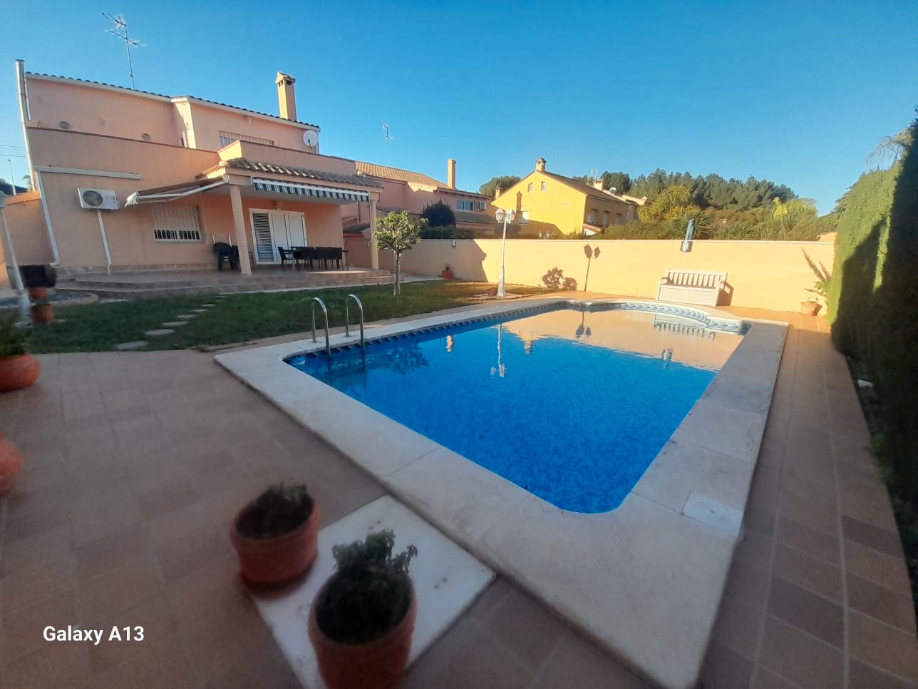 Piscina de Casa o xalet en venda en Riba-roja de Túria amb Aire condicionat, Calefacció i Jardí privat
