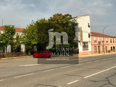 Hotel for sale in Carretera Hellín 21