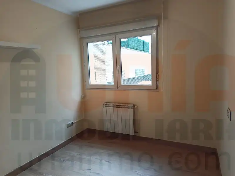 Habitación de Piso en venta en Oviedo  con Calefacción, Amueblado y Horno
