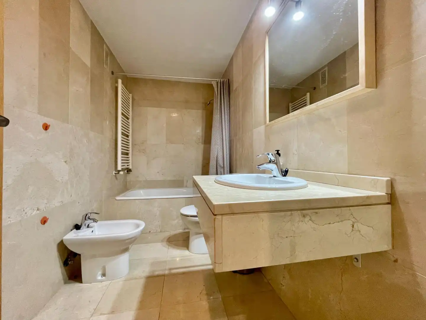 Bany de Pis en venda en Córdoba amb Aire condicionat, Calefacció i Parquet