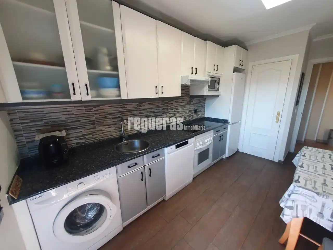 Cocina de Piso de alquiler en Castrillón con Calefacción, Terraza y Amueblado