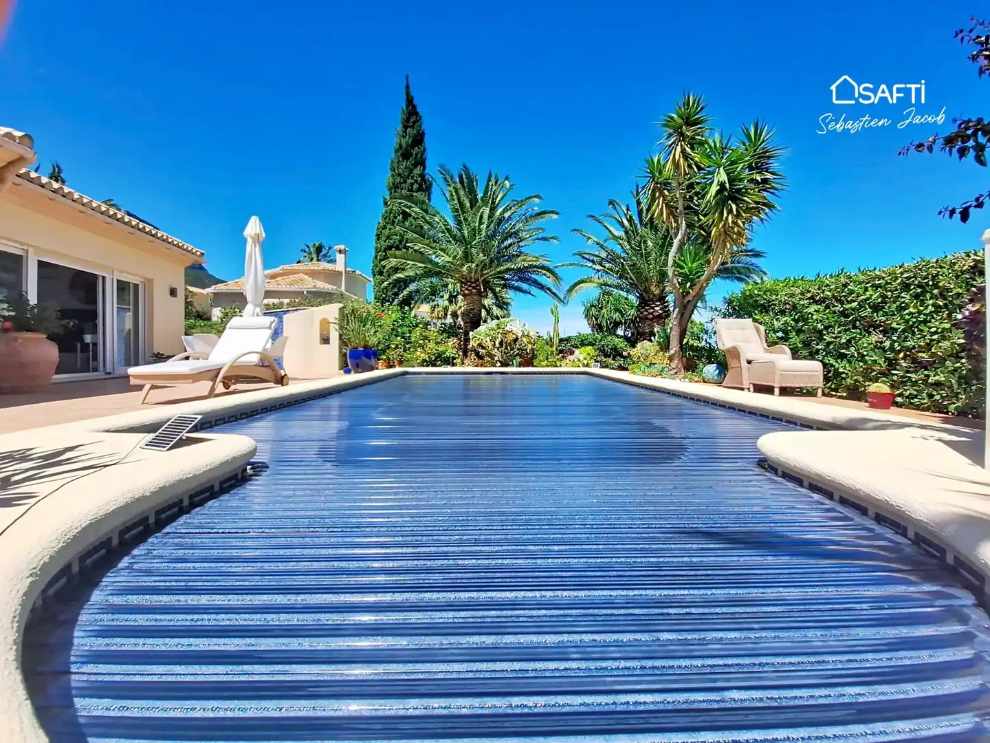 Swimming pool of Houses for sale in Dénia  with Air Conditioner, Heating and Terrace