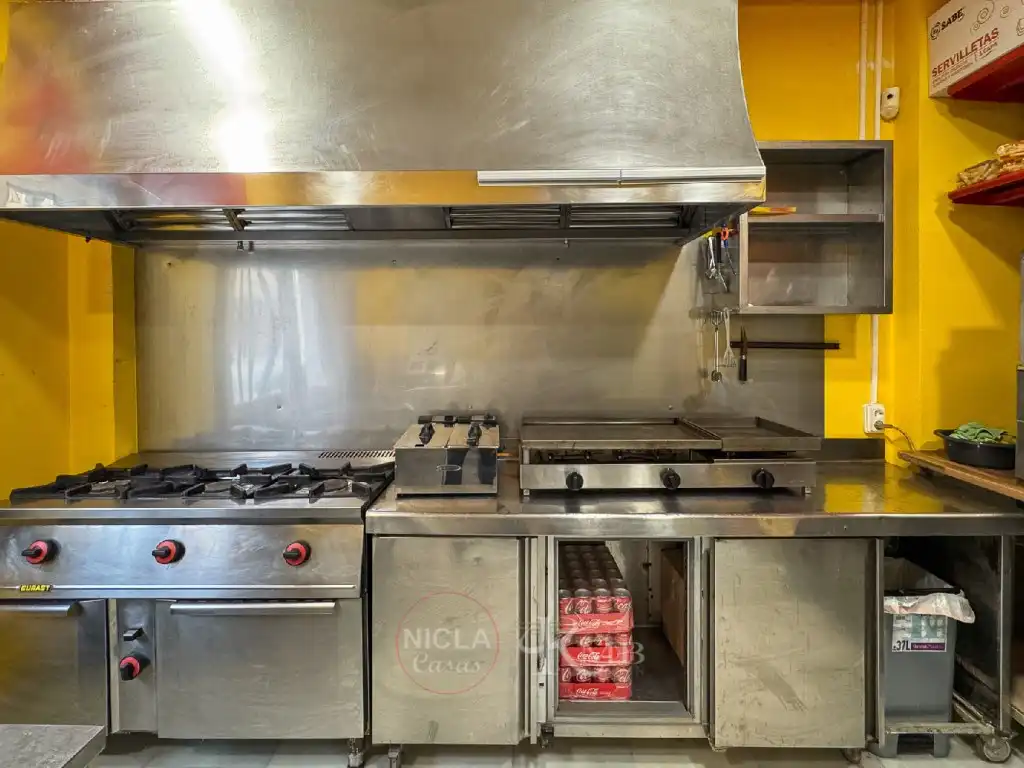 Kitchen of Commercial properties for sale in Vera  with Air Conditioner and Furnished