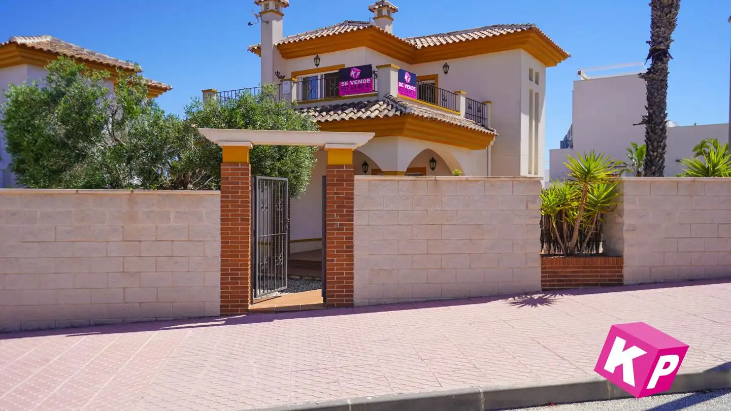 Vista exterior de Casa o chalet en venta en Rojales con Aire acondicionado, Jardín privado y Terraza