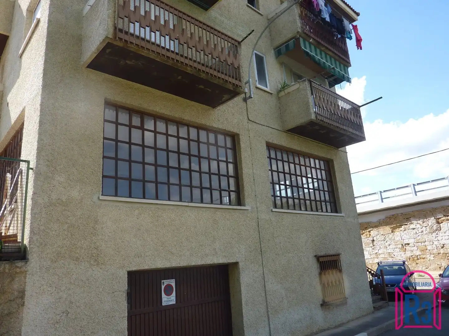 Exterior view of Commercial properties for sale in Villaturiel  with Terrace