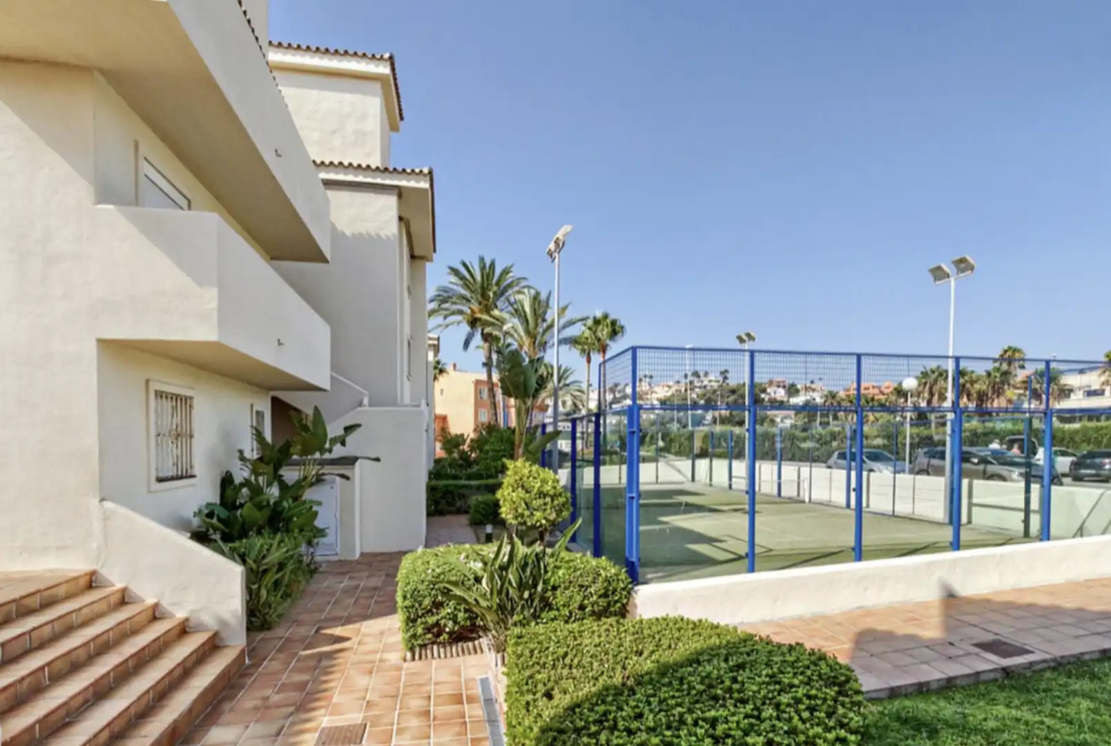 Vista exterior de Apartamento en venta en Estepona con Aire acondicionado, Calefacción y Terraza