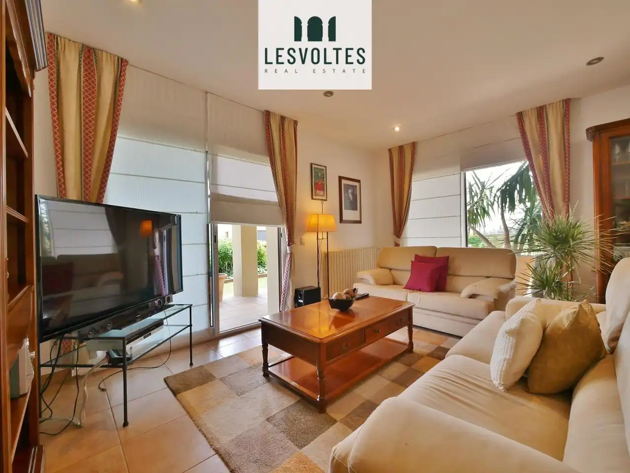 Living room of Houses for sale in Mont-ras  with Air Conditioner, Heating and Private garden